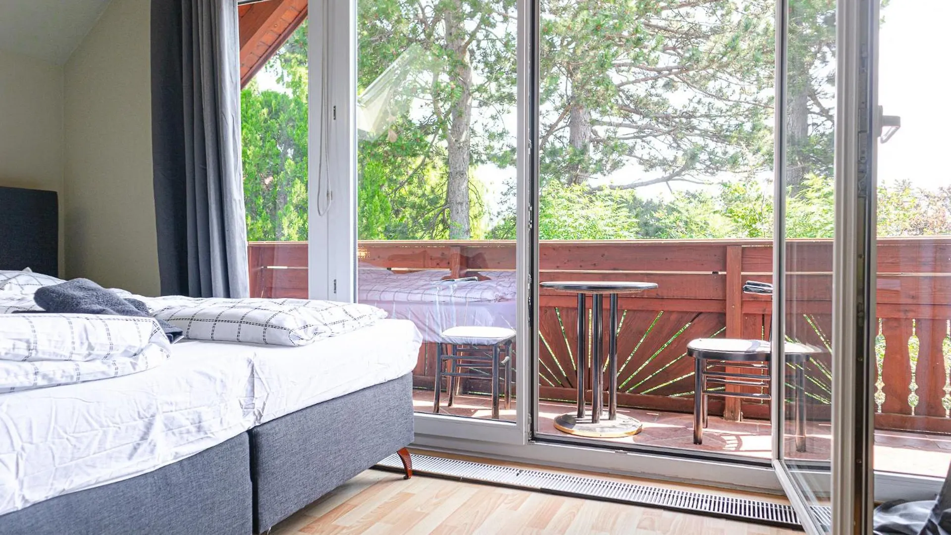 Exquisite Rooms In Shared Villa With Garden & Parking Vienna