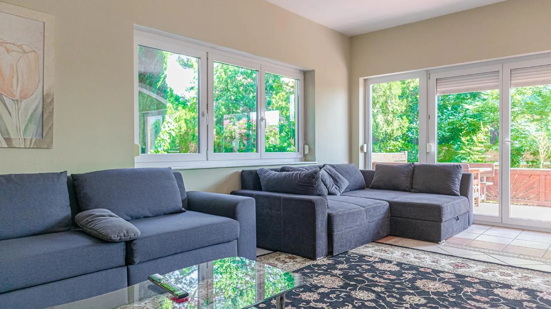 Exquisite Rooms In Shared Villa With Garden & Parking Vienna Austria