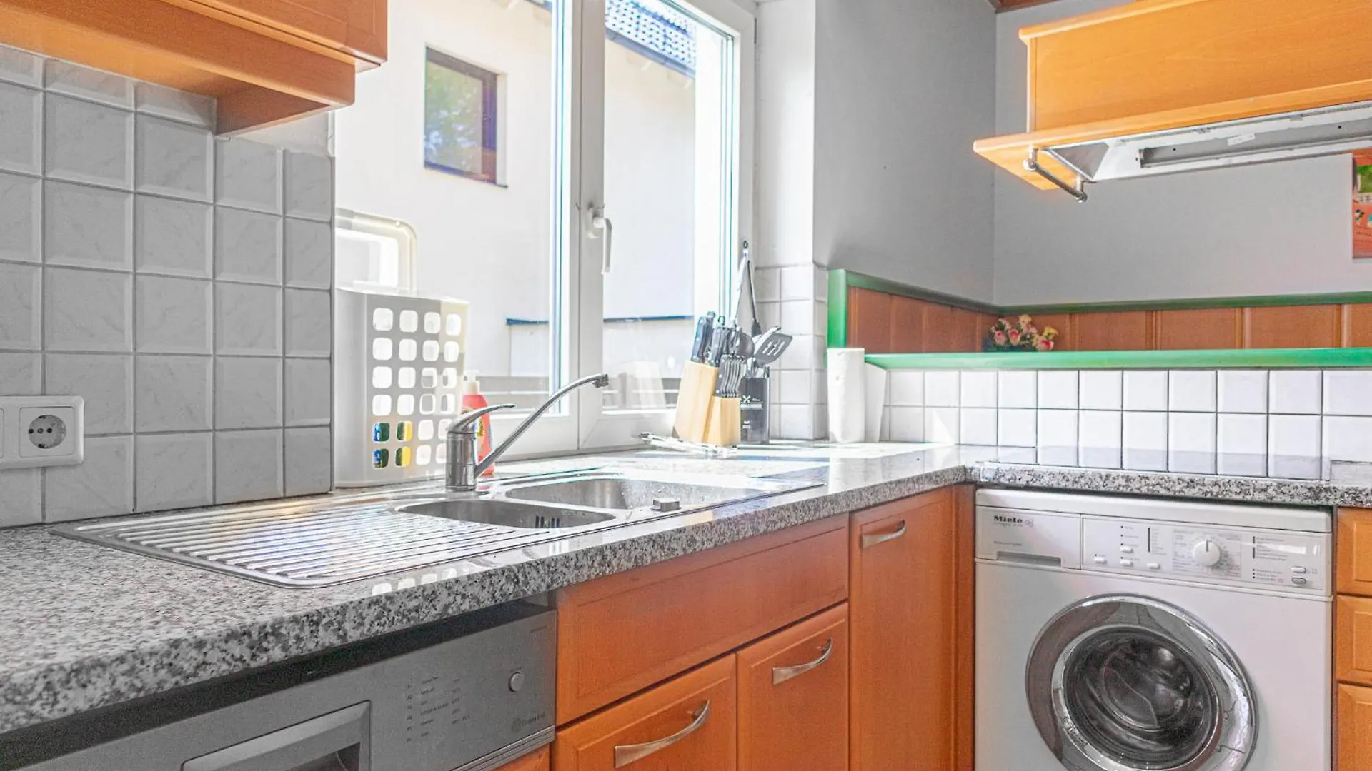 Exquisite Rooms In Shared Villa With Garden & Parking Vienna