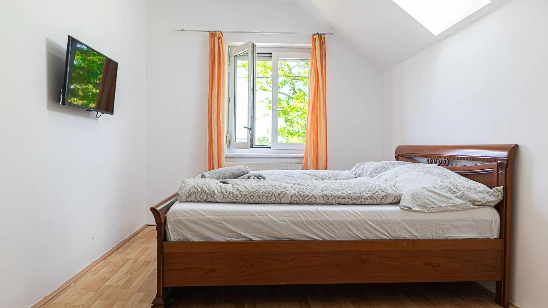 Exquisite Rooms In Shared Villa With Garden & Parking Wiedeń 0*,  Austria