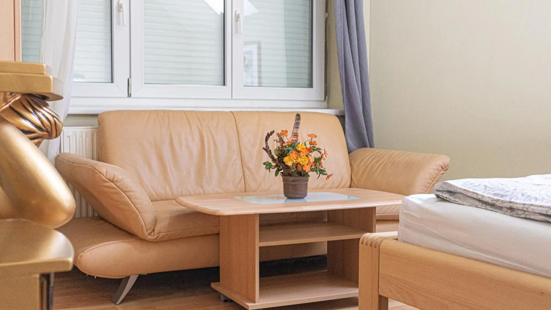 Exquisite Rooms In Shared Villa With Garden & Parking Wiedeń