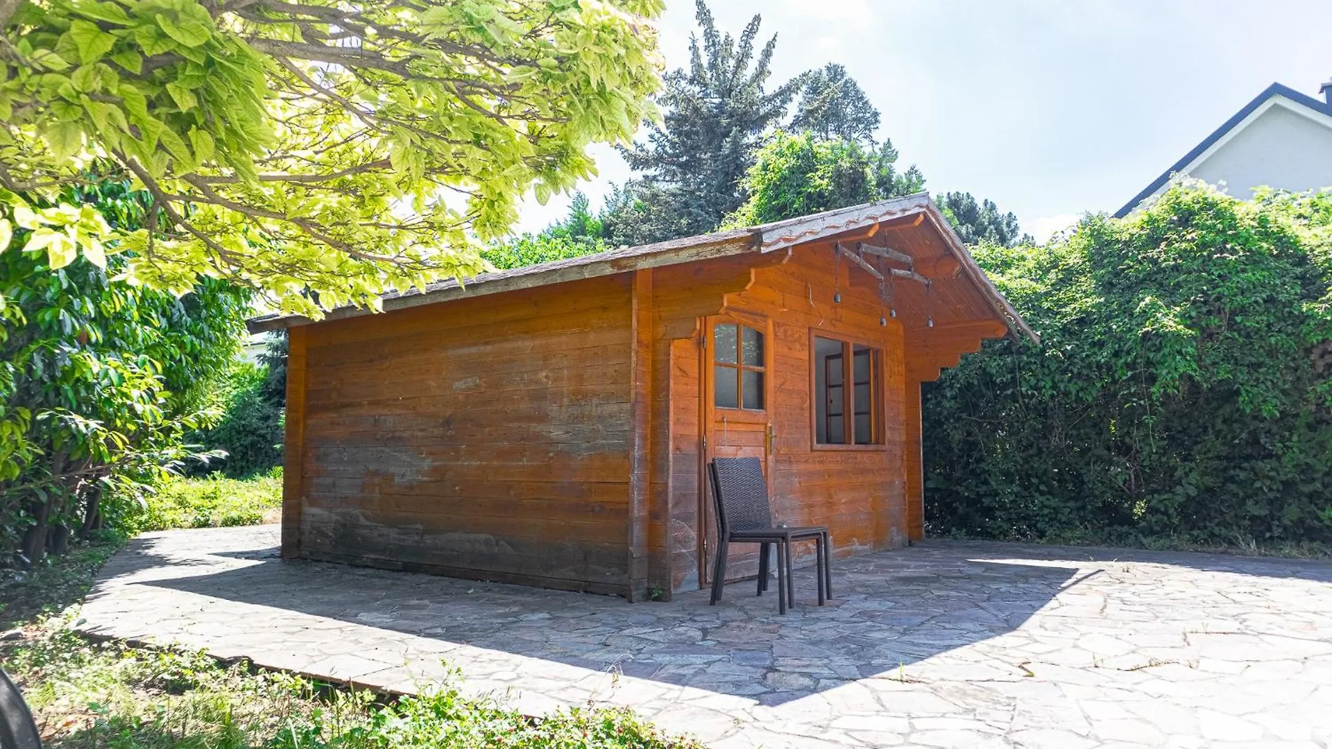 Exquisite Rooms In Shared Villa With Garden & Parking Wiedeń