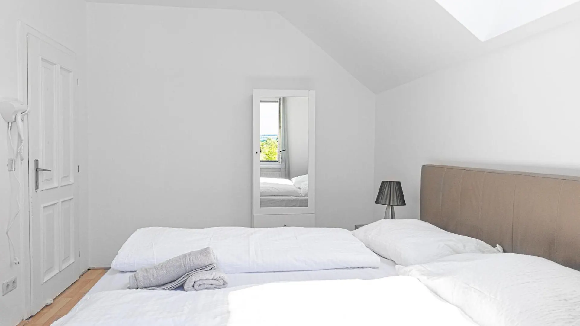 Apartament Exquisite Rooms In Shared Villa With Garden & Parking Wiedeń Austria