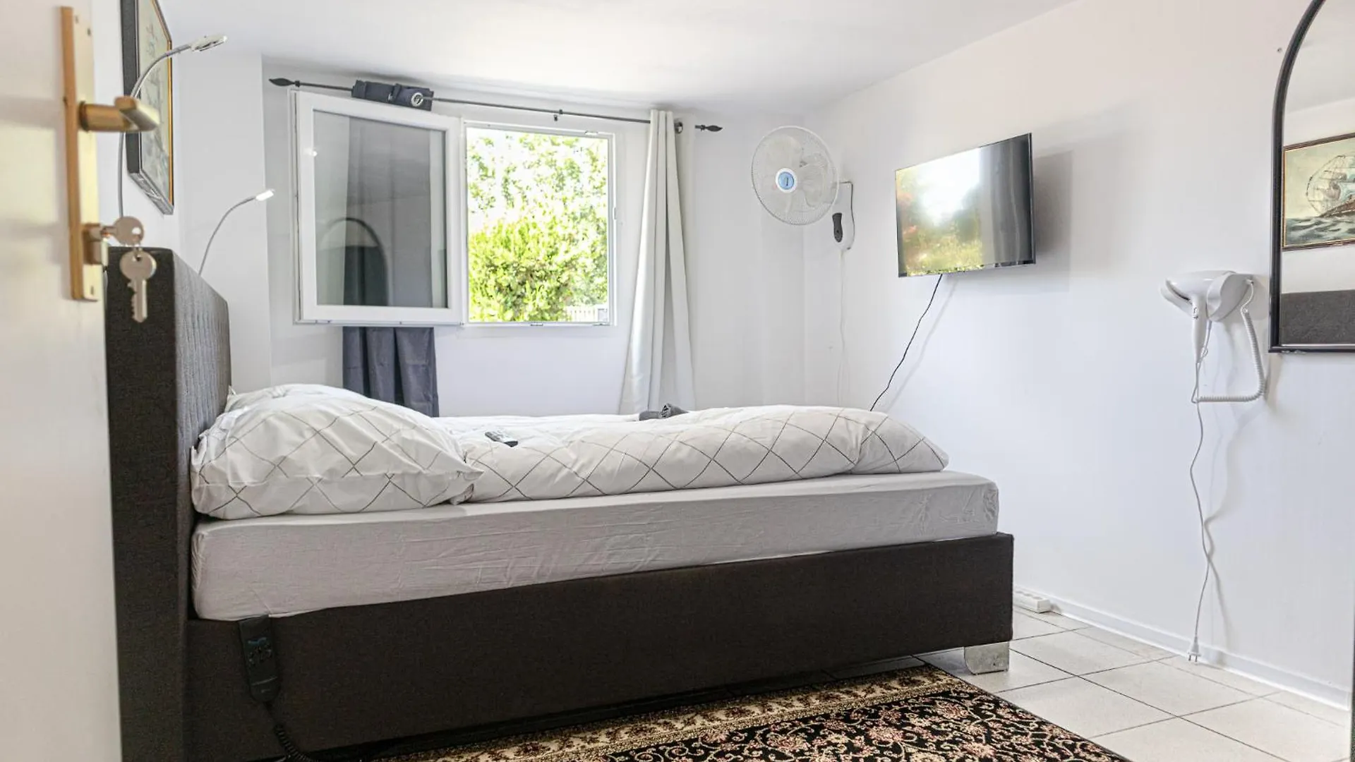 Exquisite Rooms In Shared Villa With Garden & Parking Wiedeń Apartament